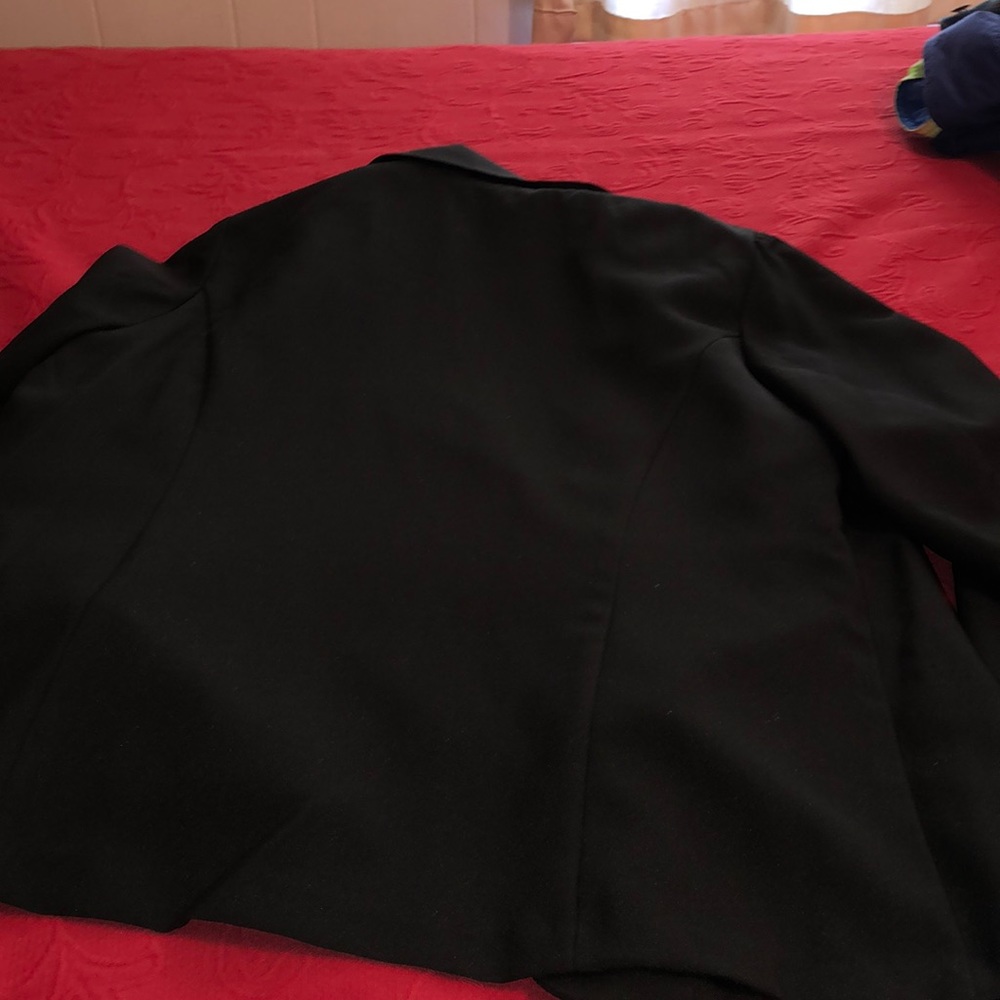 Cute versatile jacket - Picture 3 of 3